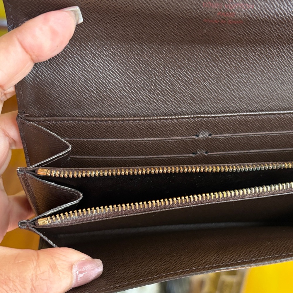 Louis Vuitton Wallet with Button Closure - Picture 6 of 13